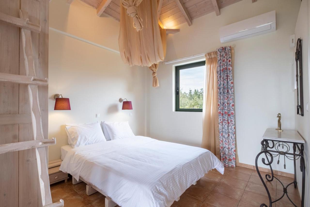 Chamaloni Cottages Finikounta Eksteriør billede
